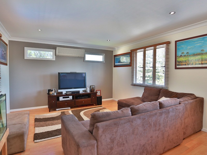 11 Sandra Street, Geebung QLD 4034