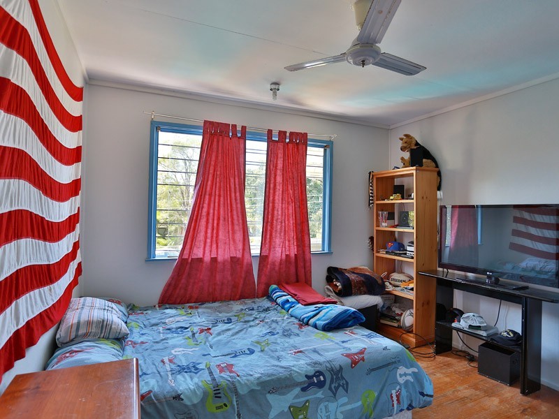 4 Dorloo Street, Deagon QLD 4017