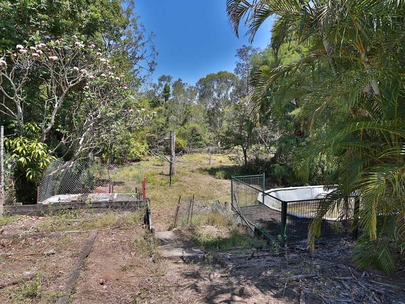 4 Dorloo Street, Deagon QLD 4017