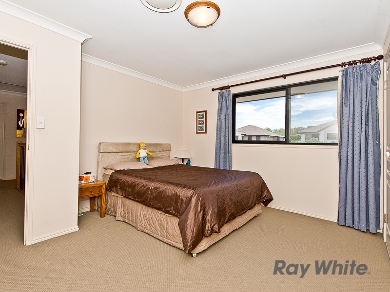 11 Azienda Place, Bridgeman Downs QLD 4035