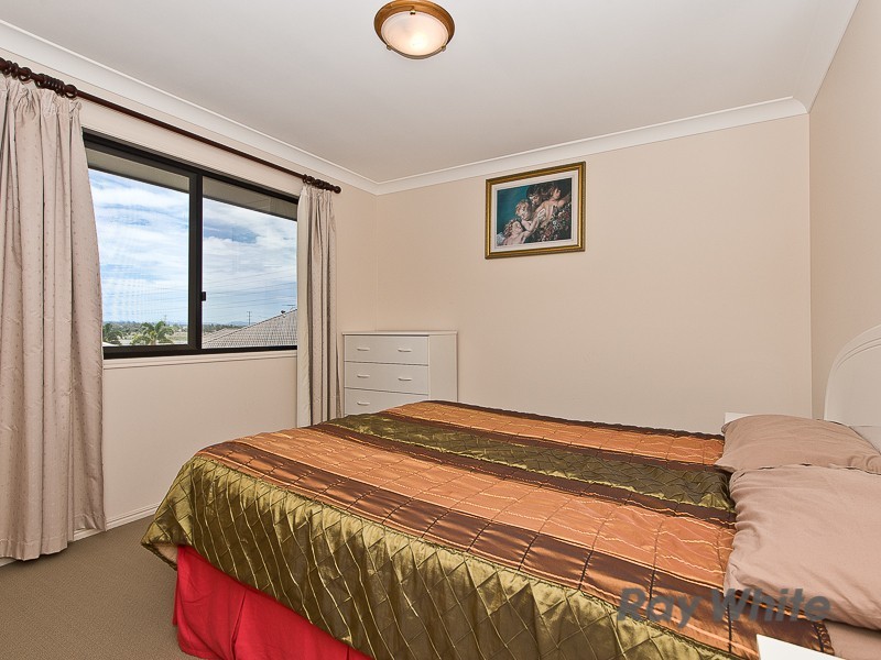 11 Azienda Place, Bridgeman Downs QLD 4035