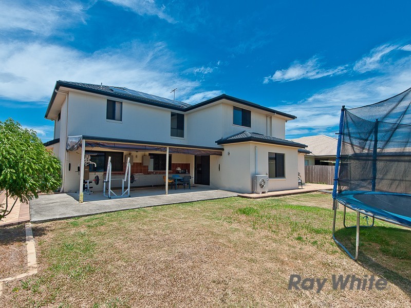 11 Azienda Place, Bridgeman Downs QLD 4035