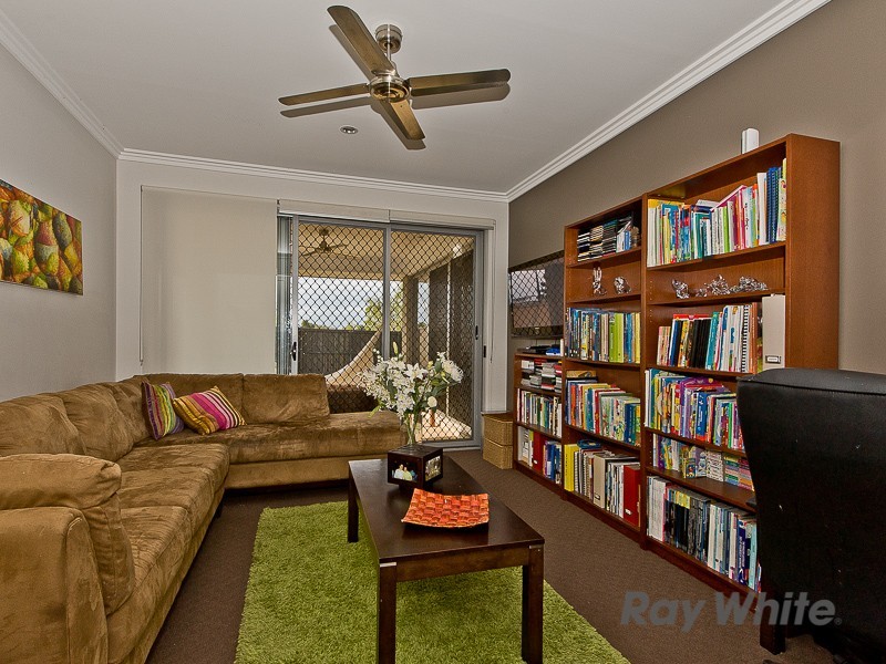 2 Denham Crescent, North Lakes QLD 4509