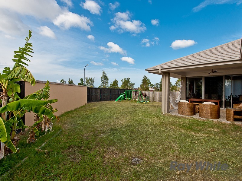 2 Denham Crescent, North Lakes QLD 4509