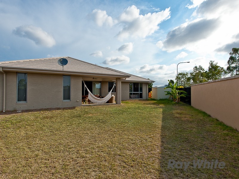 2 Denham Crescent, North Lakes QLD 4509