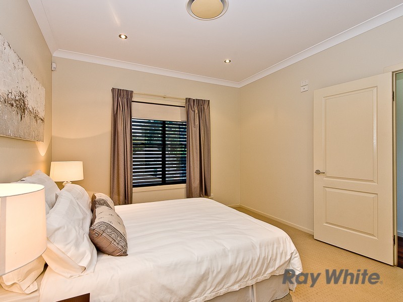 28 Larwill Avenue, Northgate QLD 4013