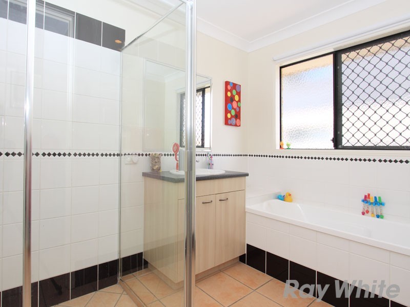 6 Peter Close, Bracken Ridge QLD 4017