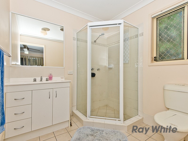 17 Leichhardt Avenue, Rothwell QLD 4022