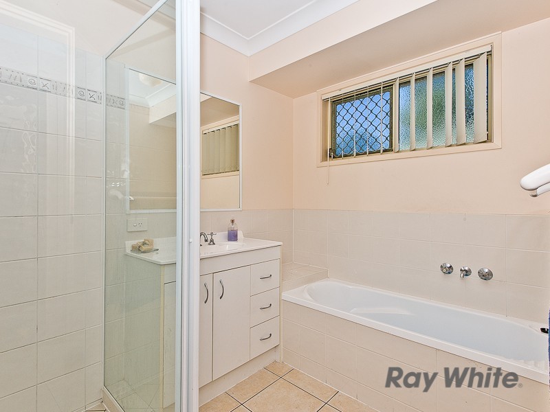 17 Leichhardt Avenue, Rothwell QLD 4022