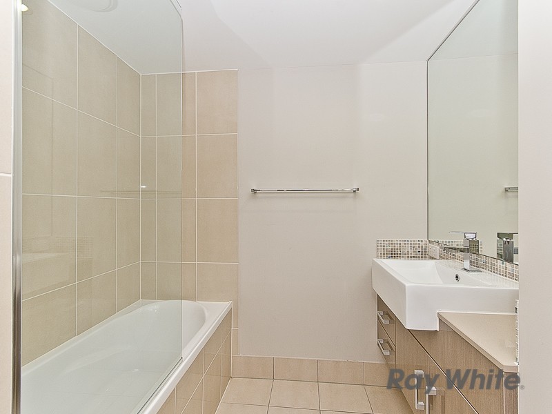 3/36 Third Ave, Sandgate QLD 4017