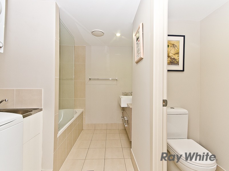 3/36 Third Ave, Sandgate QLD 4017