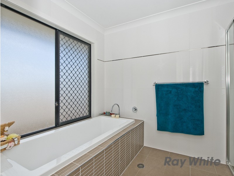 14 Michael Place, Bracken Ridge QLD 4017