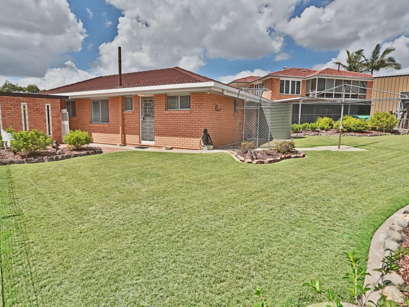 89 Niven Street, Stafford Heights QLD 4053