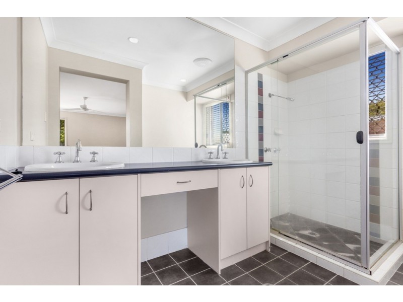 8 Cordoba Court, Carseldine QLD 4034