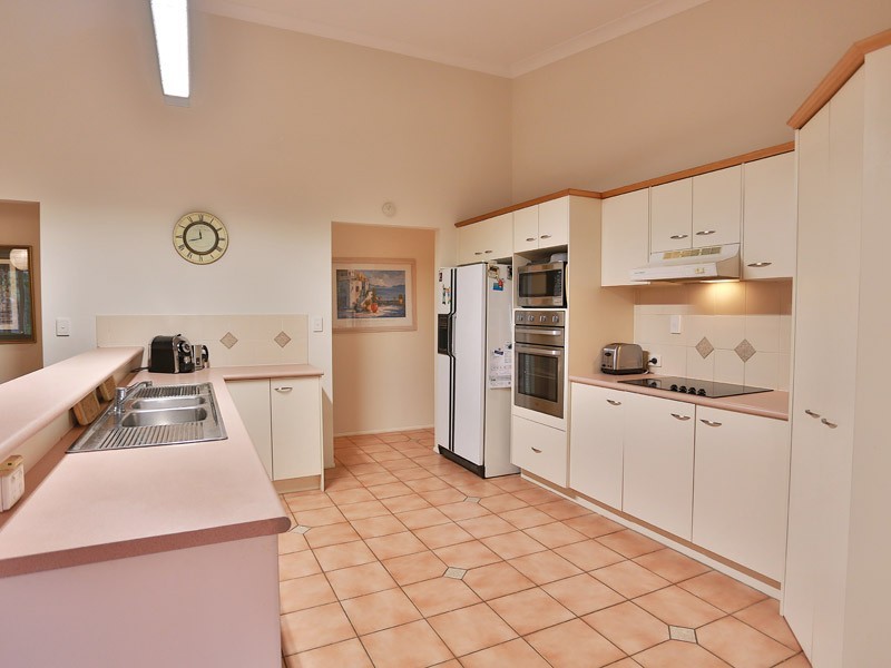 15 Castleroy Court, Albany Creek QLD 4035