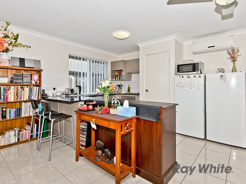 19 Williams Crescent, North Lakes QLD 4509