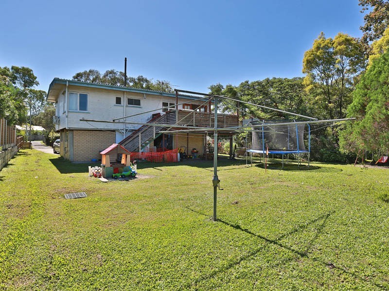 82 Griffith Street, Everton Park QLD 4053