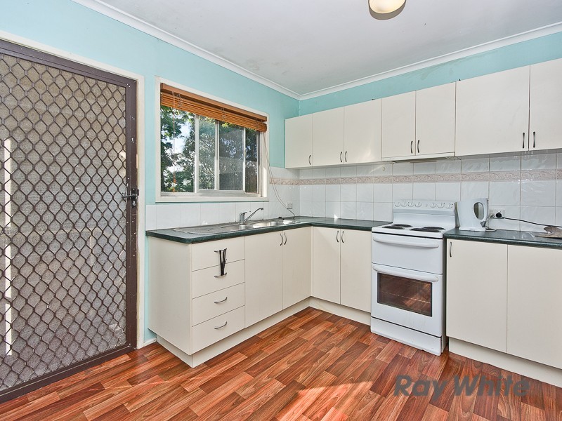 28 Lavercombe Drive, Kallangur QLD 4503