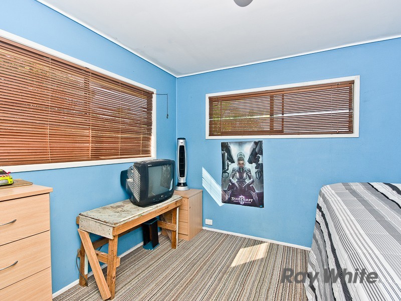 28 Lavercombe Drive, Kallangur QLD 4503