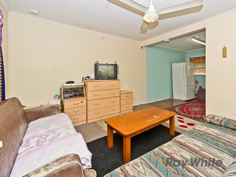 28 Lavercombe Drive, Kallangur QLD 4503