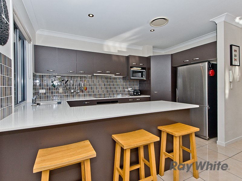 5/15 Seaview Lane, Shorncliffe QLD 4017