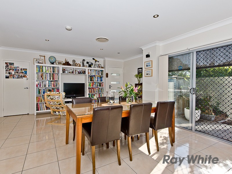 5/15 Seaview Lane, Shorncliffe QLD 4017