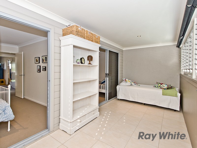 5/15 Seaview Lane, Shorncliffe QLD 4017