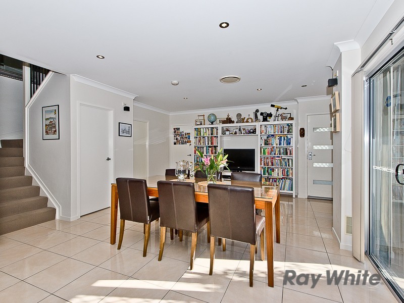 5/15 Seaview Lane, Shorncliffe QLD 4017