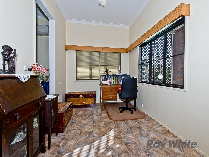 27 Kate Street, Shorncliffe QLD 4017