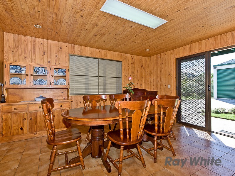 27 Kate Street, Shorncliffe QLD 4017