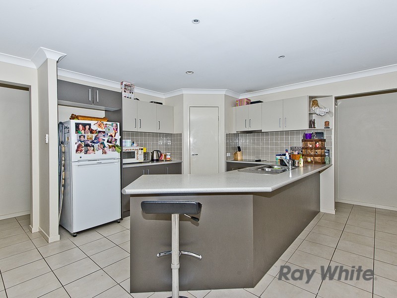 38 Strowe Place, Bracken Ridge QLD 4017