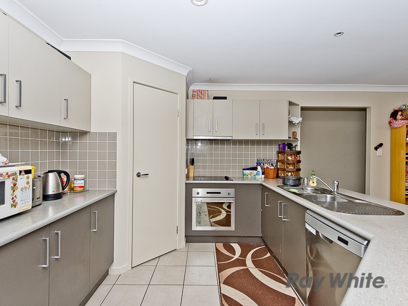 38 Strowe Place, Bracken Ridge QLD 4017