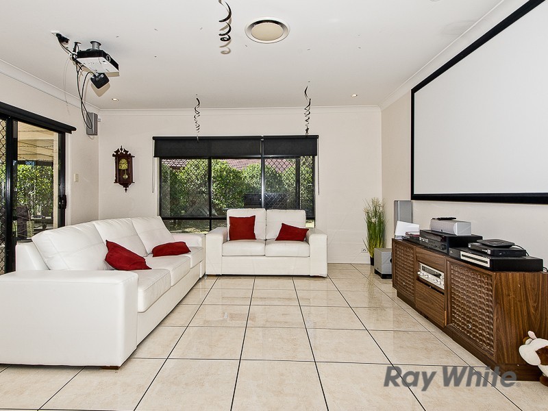 20 Lochside Drive, North Lakes QLD 4509