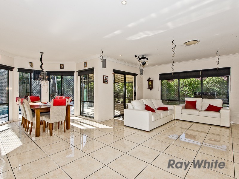 20 Lochside Drive, North Lakes QLD 4509