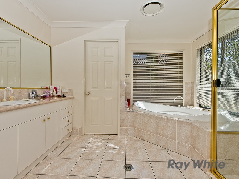 20 Lochside Drive, North Lakes QLD 4509