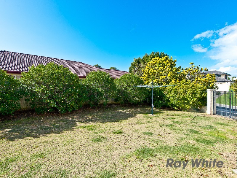 20 Lochside Drive, North Lakes QLD 4509
