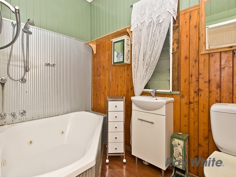 21 Hassall Road, Deagon QLD 4017