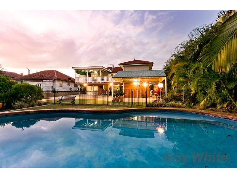 320 Rode Road, Wavell Heights QLD 4012