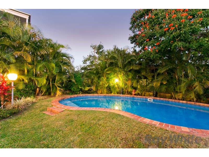 320 Rode Road, Wavell Heights QLD 4012