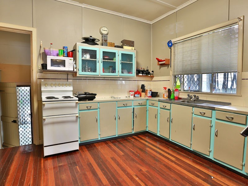 30 Louis Street, Redcliffe QLD 4020