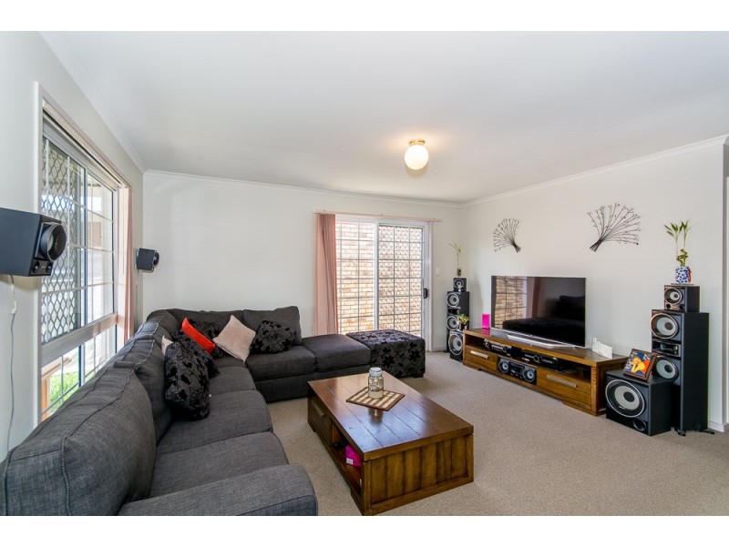 2/6 Desert Willow Way, Fitzgibbon QLD 4018