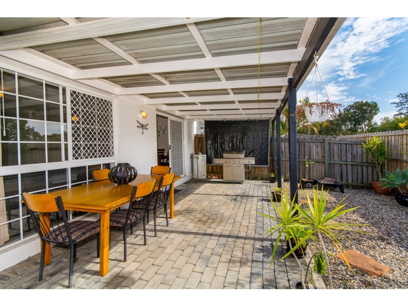 2/6 Desert Willow Way, Fitzgibbon QLD 4018