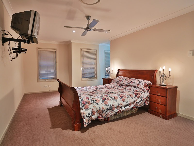 16 Canopus Street, Bridgeman Downs QLD 4035