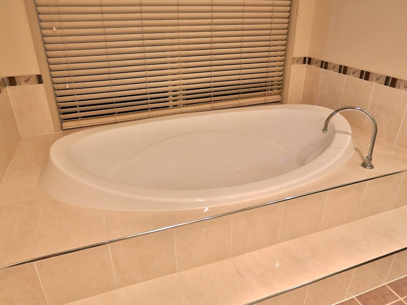 16 Canopus Street, Bridgeman Downs QLD 4035