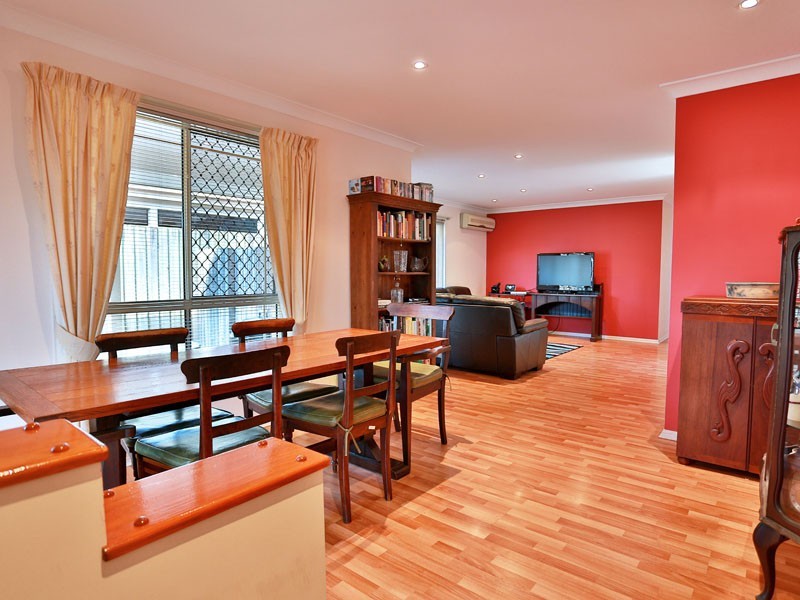 76 Silky Oak Circuit, Fitzgibbon QLD 4018