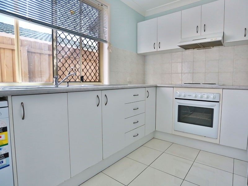 76 Silky Oak Circuit, Fitzgibbon QLD 4018