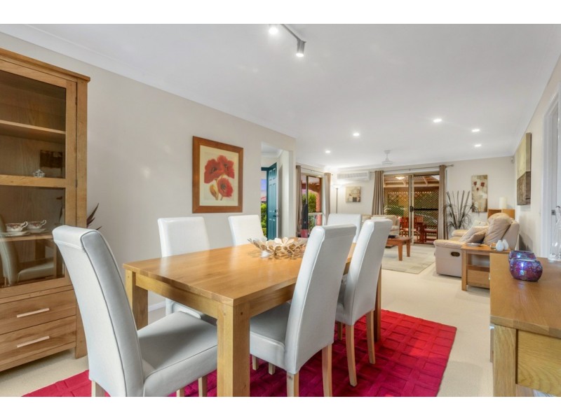 4 Silver Gum Court, Albany Creek QLD 4035