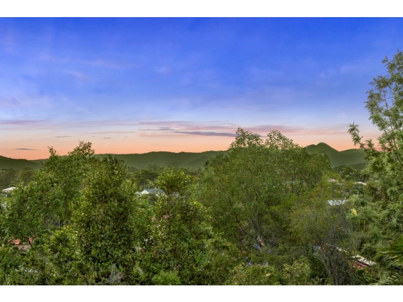 4 Silver Gum Court, Albany Creek QLD 4035