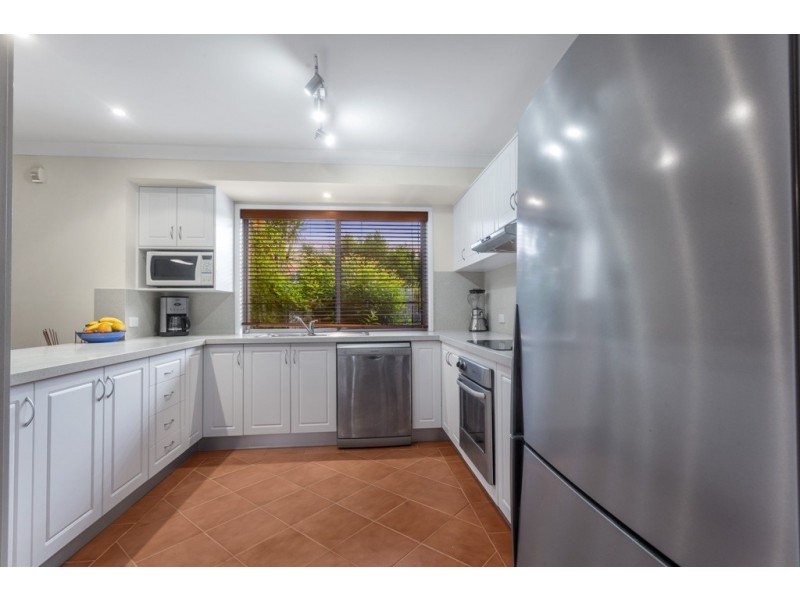 4 Silver Gum Court, Albany Creek QLD 4035