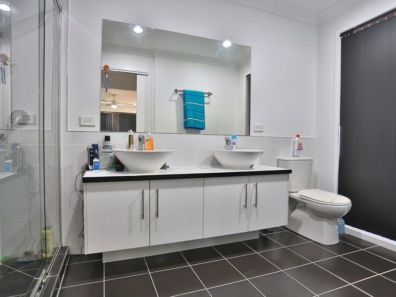 3 Ravenbourne Street, Fitzgibbon QLD 4018